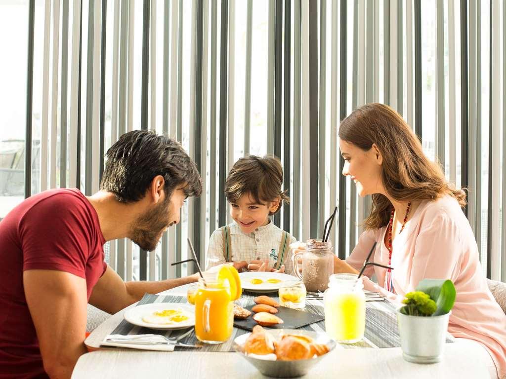 Ibis Sidi Maarouf Hotel 3*